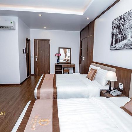 הלונג Tran Dat Hotel מראה חיצוני תמונה