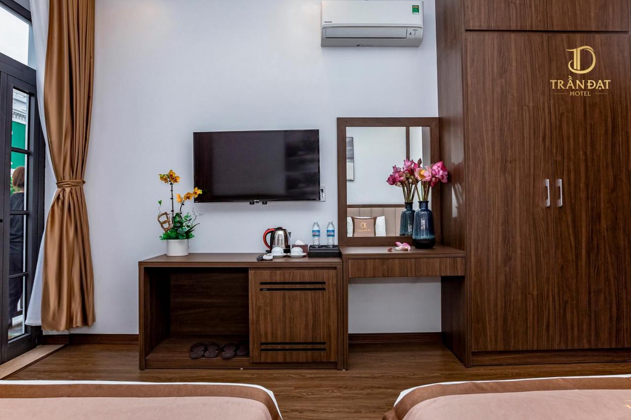 הלונג Tran Dat Hotel מראה חיצוני תמונה