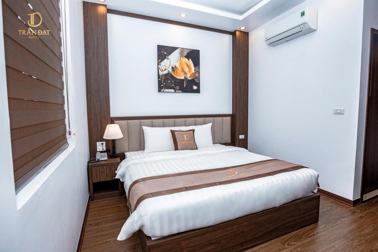 הלונג Tran Dat Hotel מראה חיצוני תמונה