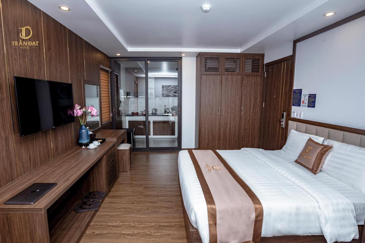הלונג Tran Dat Hotel מראה חיצוני תמונה