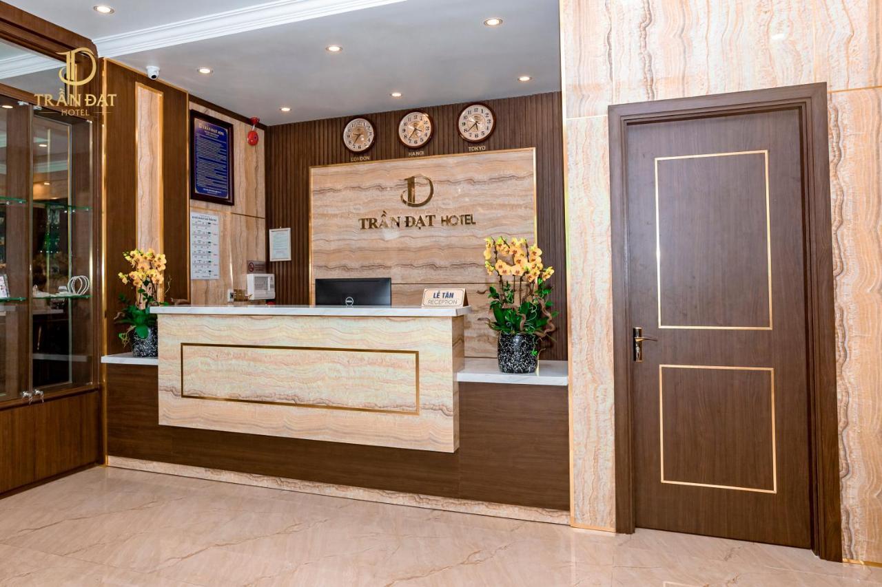 הלונג Tran Dat Hotel מראה חיצוני תמונה